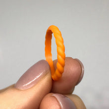 Load image into Gallery viewer, Twisted Stackable Silicone Ring-Libiti Rings